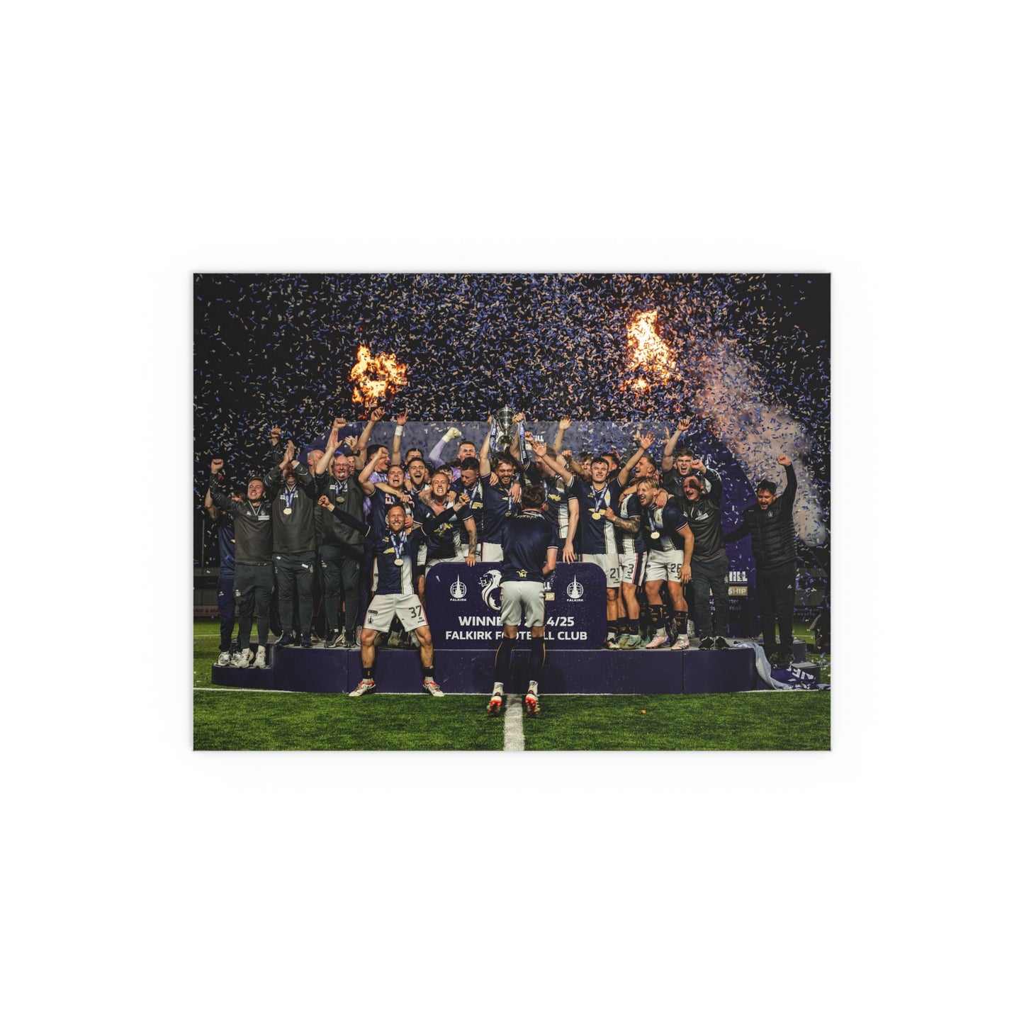 Champions 24/25, trophy lift 1
